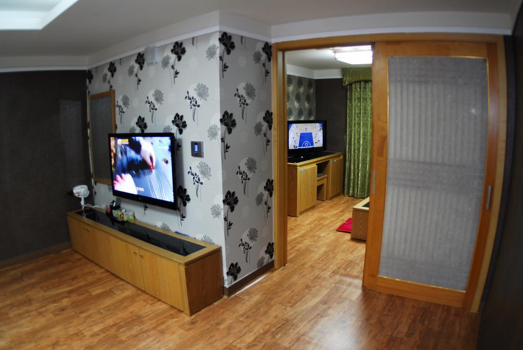 Tae Pyeong Yang Hotel Anszan Kültér fotó